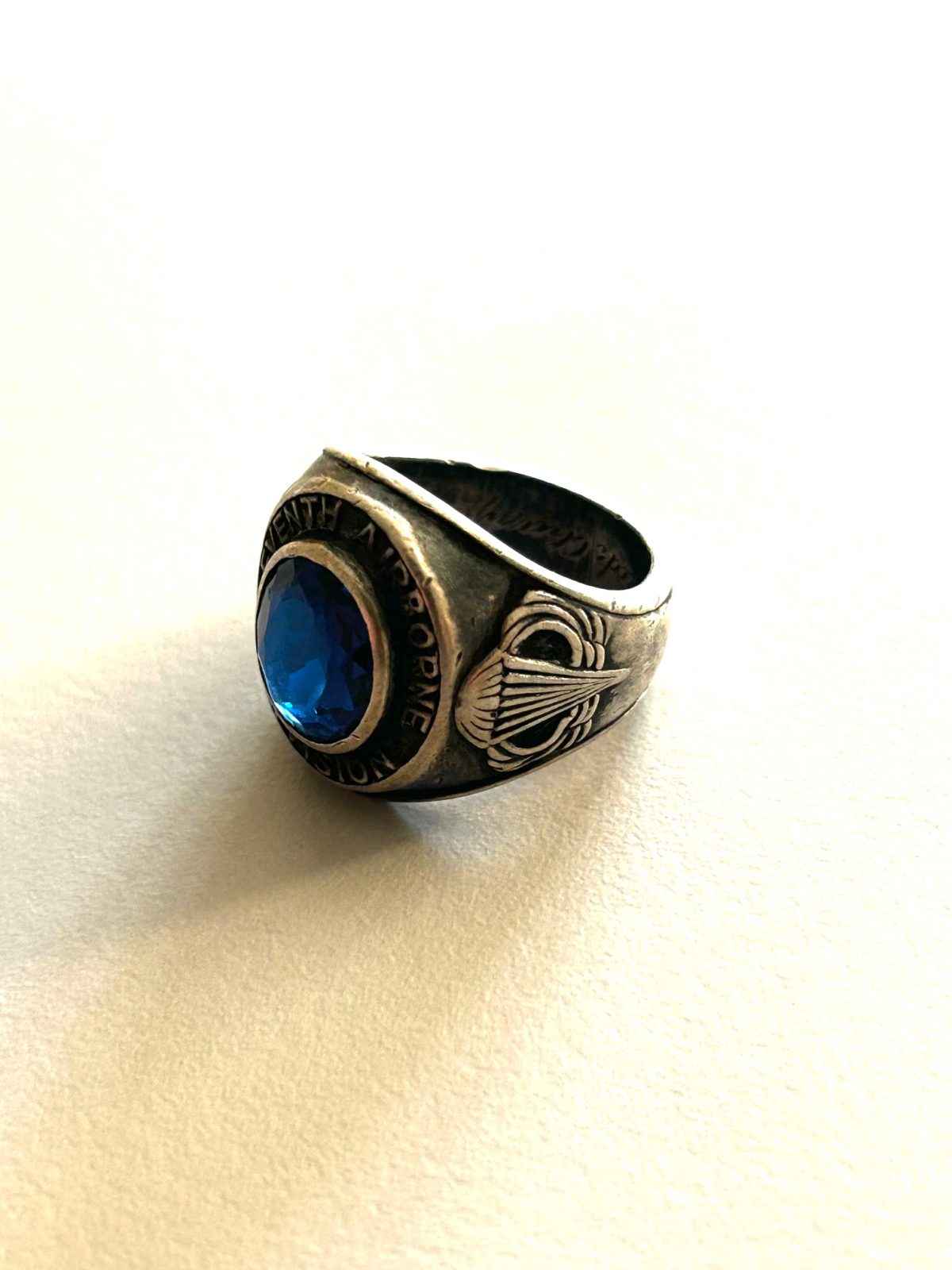 orig. Ring U.S. 11. Airborn Division